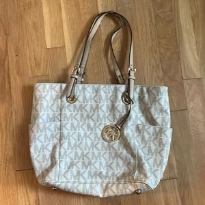 Michael Kors tote